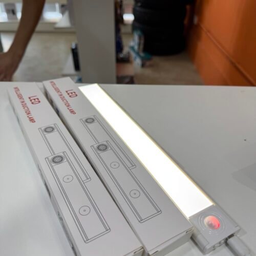 barra de luz con sensor de movimiento
